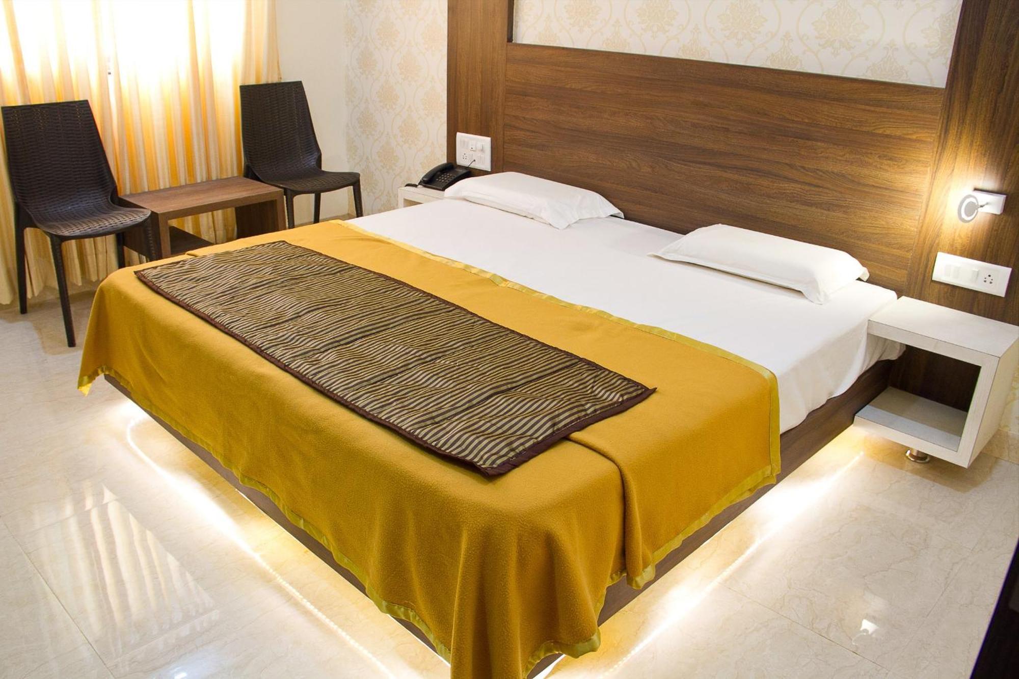 Hotel Darshan Executive Tuljapur エクステリア 写真