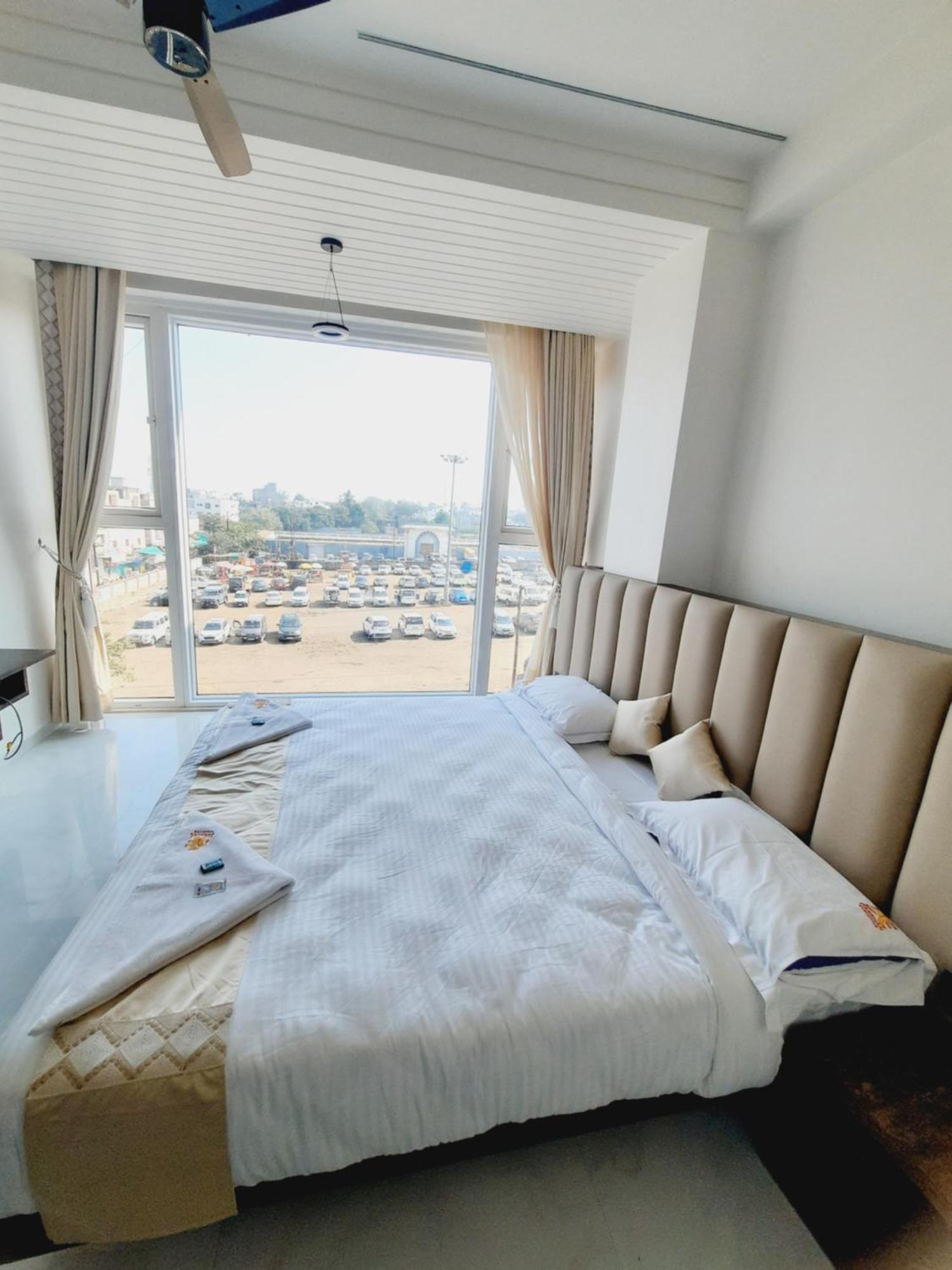 Hotel Darshan Executive Tuljapur エクステリア 写真